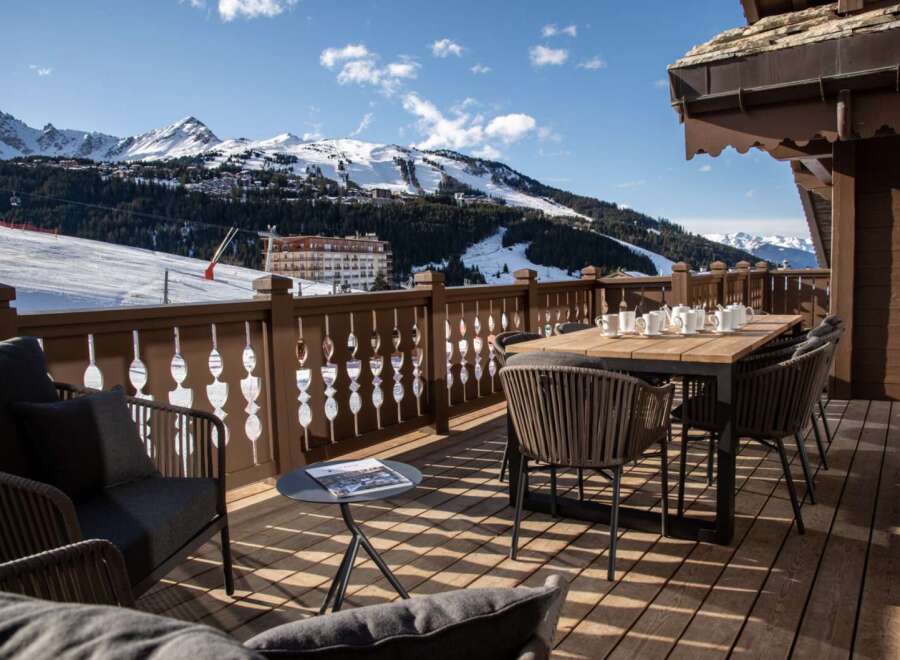 Apartment in Courchevel - view 1