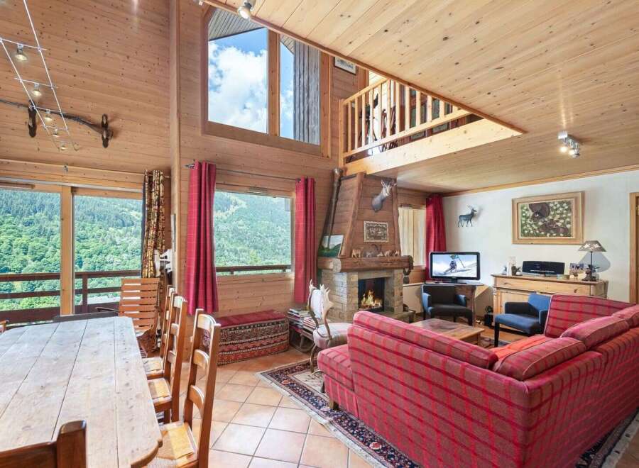 Chalet in Mussillon - view 1