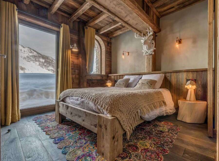 Chalet in Meribel - view 1