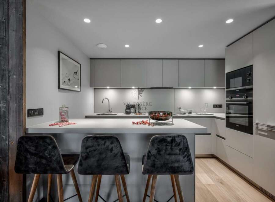 Apartment in Val-d'Isere - view 1