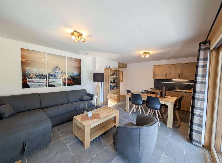 Apartment in Magland - view 1