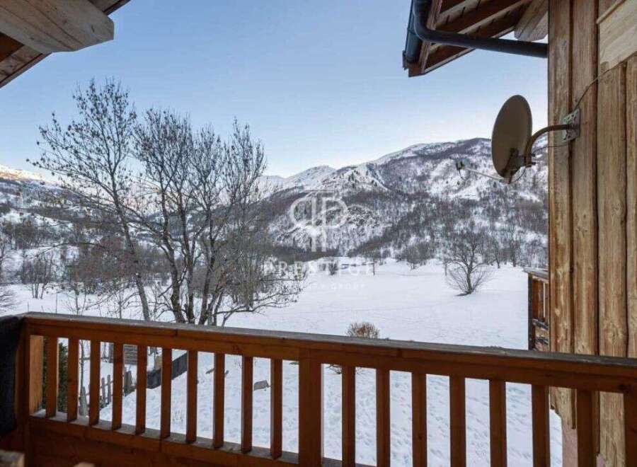 Chalet in Les Belleville - view 1