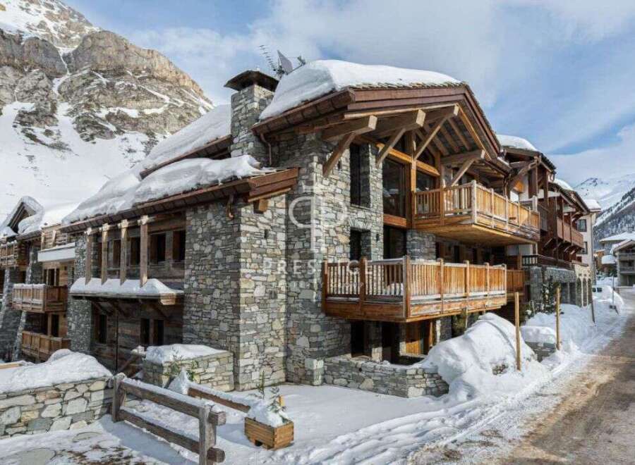 Chalet in Val-d'Isere - view 1