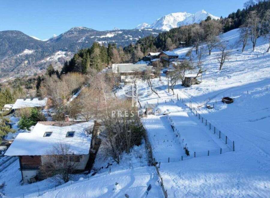Chalet in Saint-Gervais-les-Bains - view 1