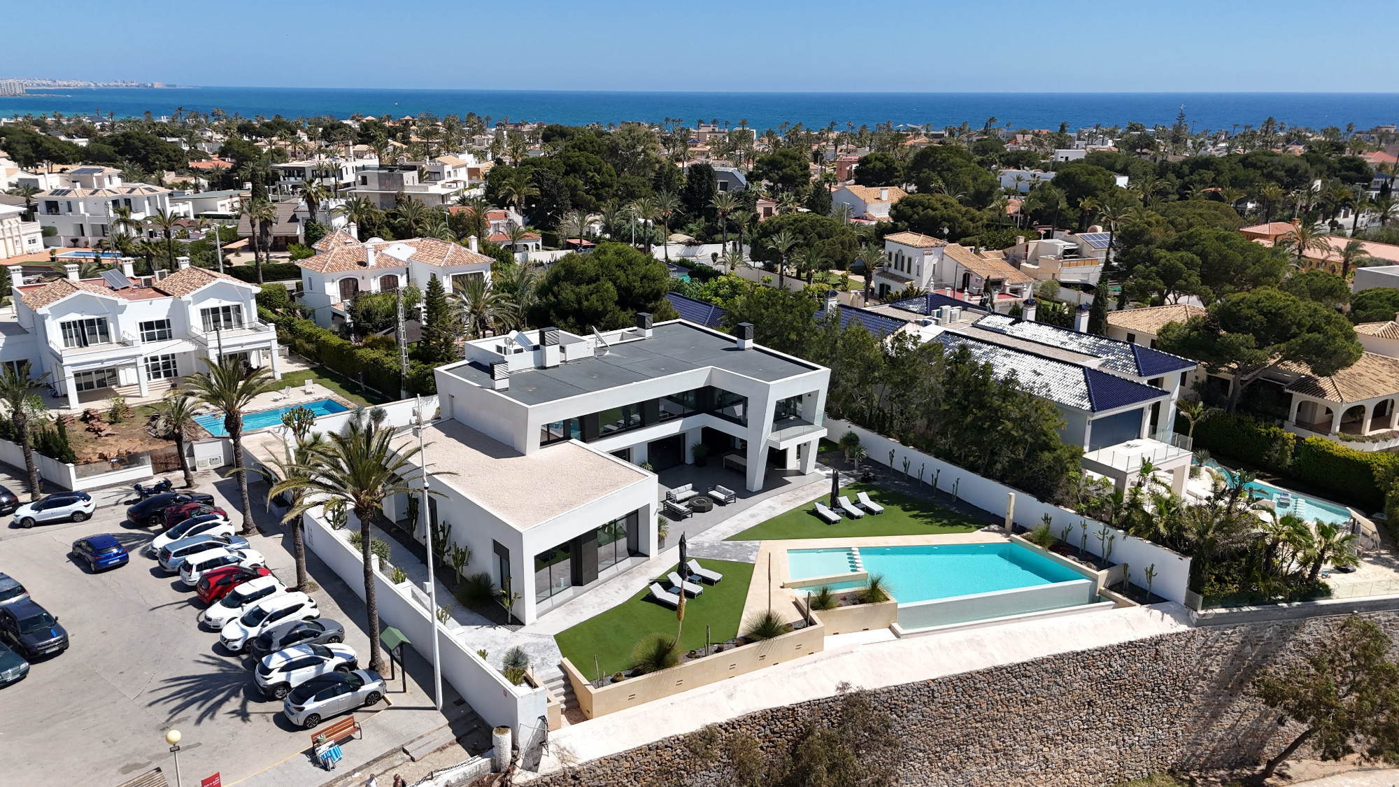 House in Alicante - view 1