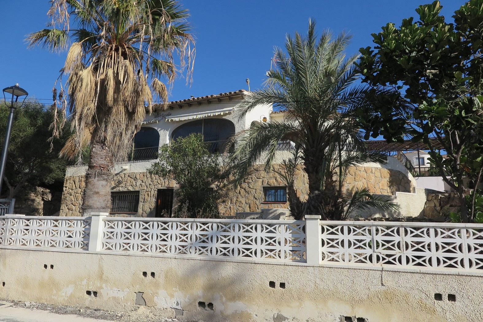 House in El Campello - view 1