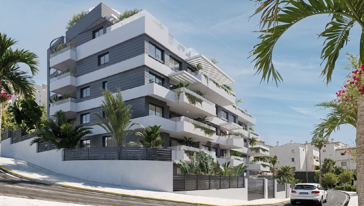 Apartment in Estepona - view 1