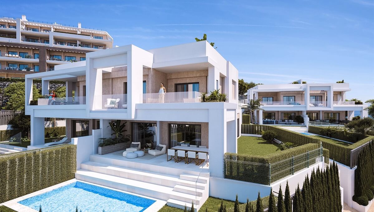 Villa in Estepona - view 1