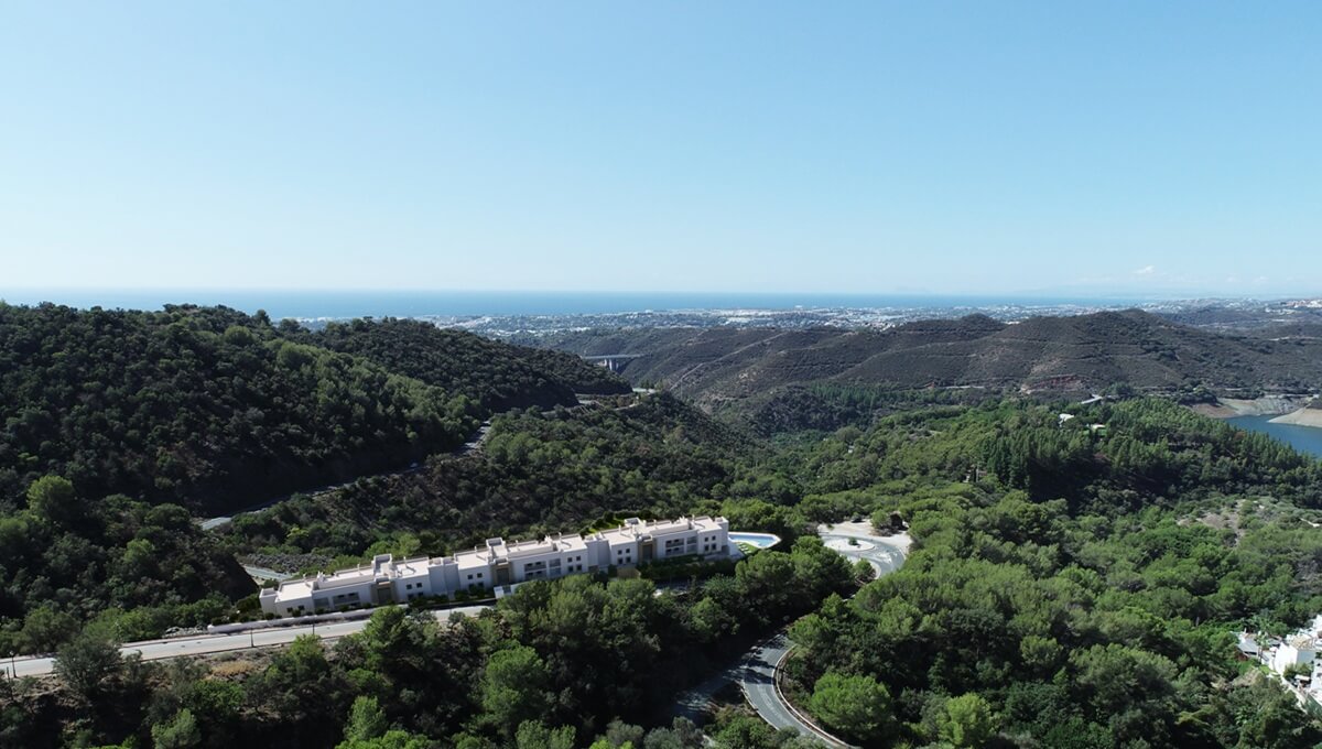 Apartment in Marbella Del Este - view 1