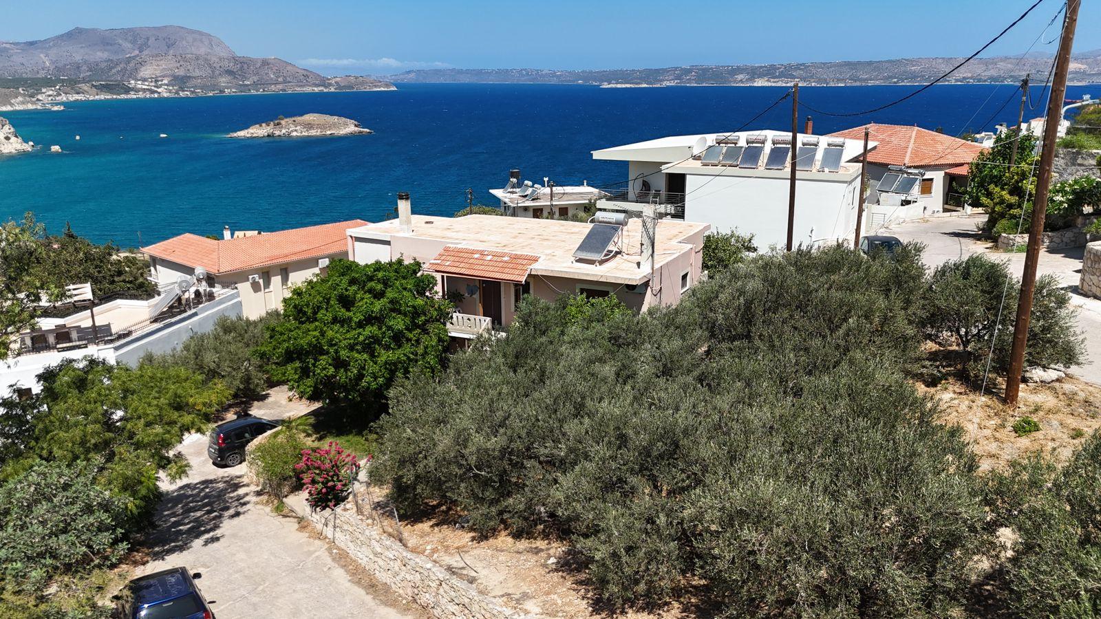 Apartment in Plaka - view 1