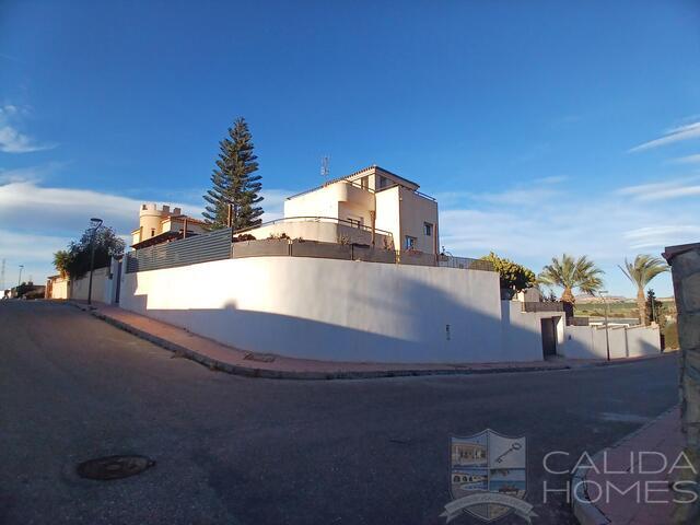 House in Vera - view 1