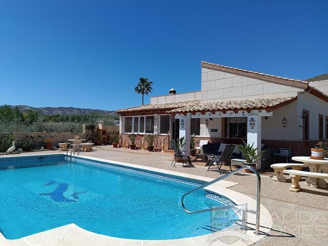 House in Arboleas - view 1