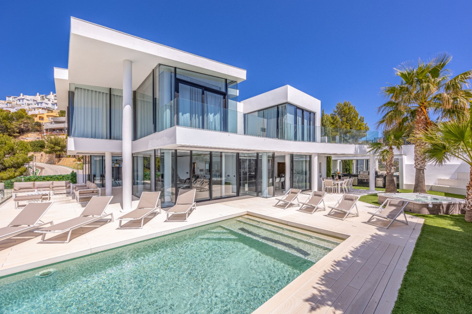 Villa in Altea la Vella - view 1