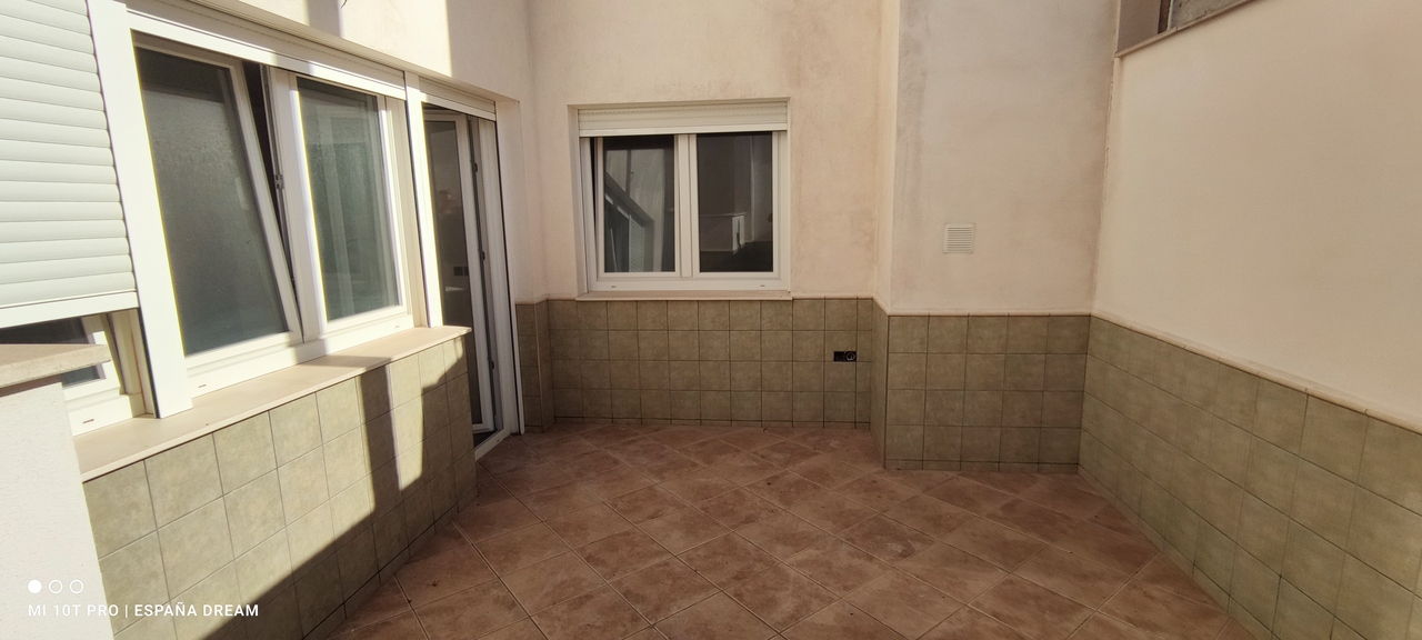 Apartment in Caudete de las Fuentes - view 1