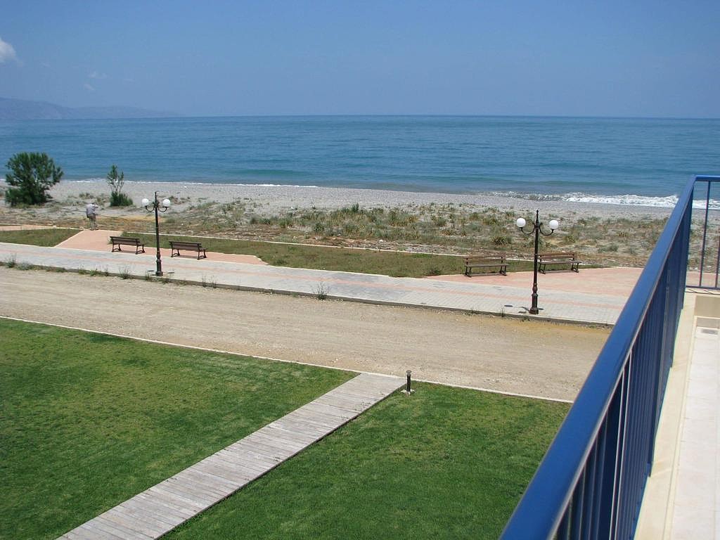 House in Pyrgos Psilonerou - view 1