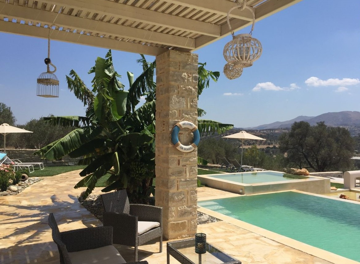 House in Pitsidia - view 1