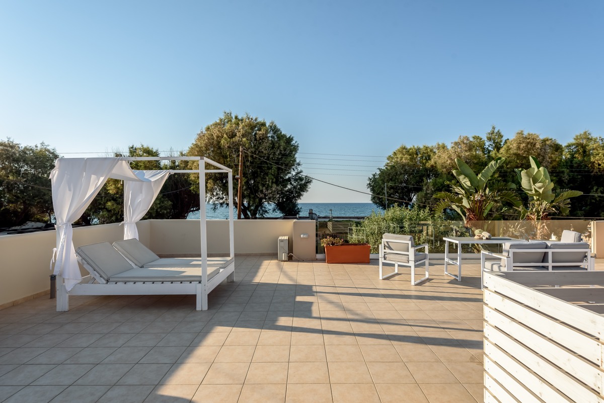 House in Nopigeia - view 1