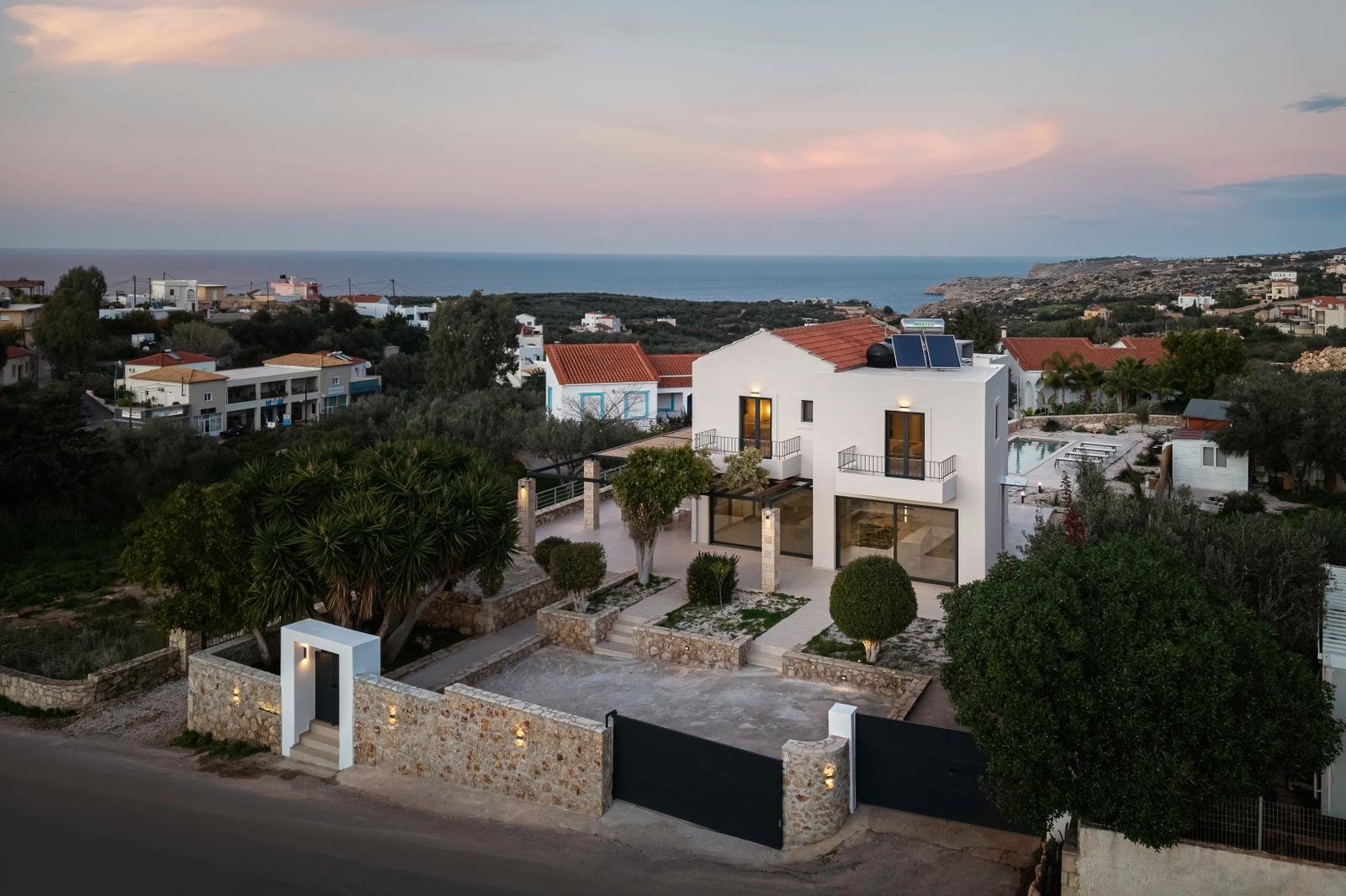 House in Plaka - view 1