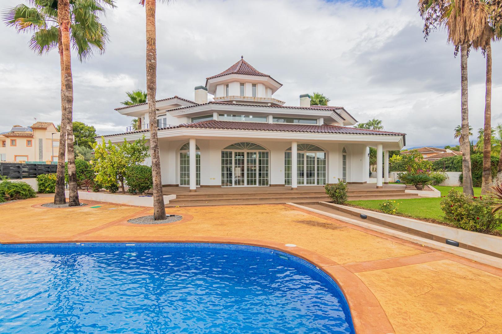 Villa in l'Alfas del Pi - view 1