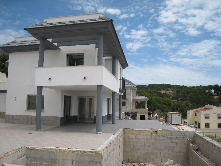 Villa in Alicante - view 1