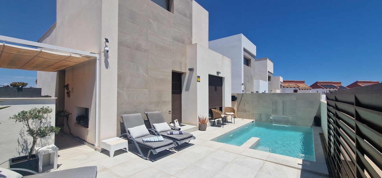 Villa in Ciudad Quesada - view 1