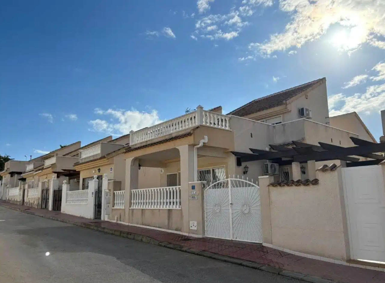 Villa in Ciudad Quesada - view 1