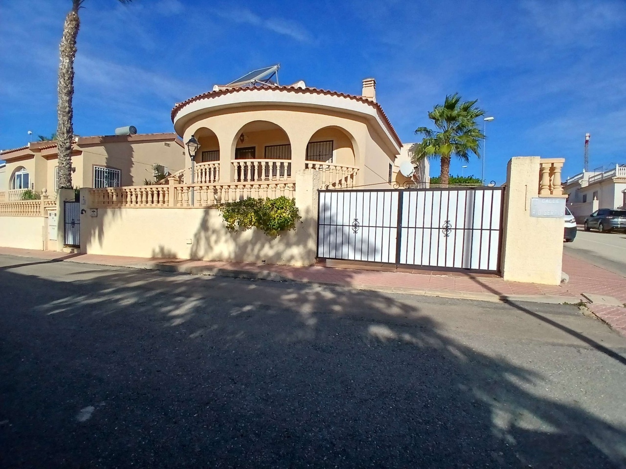 Villa in Ciudad Quesada - view 1