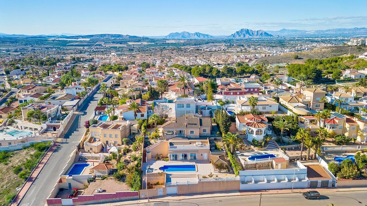 Villa in Ciudad Quesada - view 1