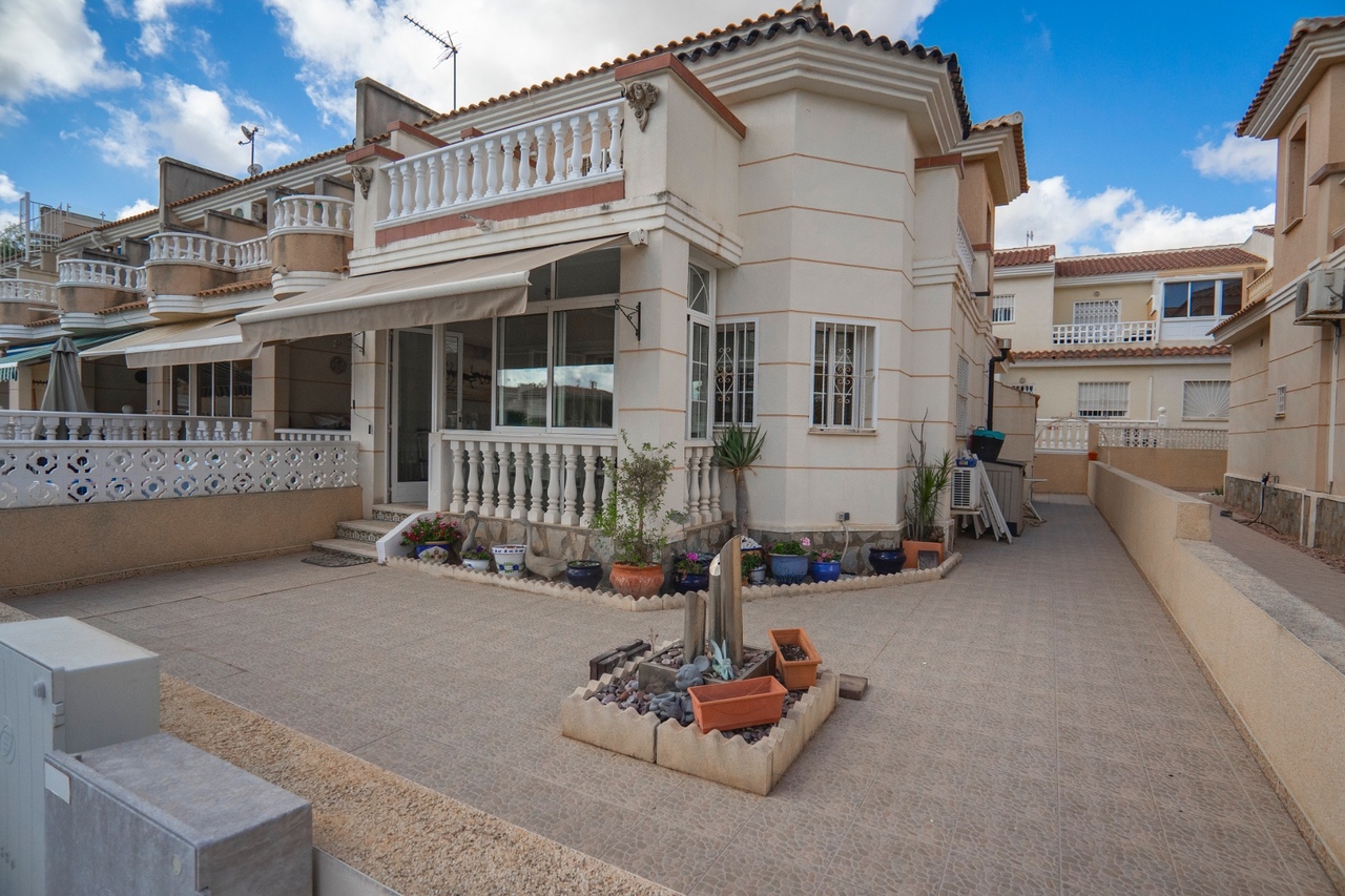 House in Ciudad Quesada - view 1