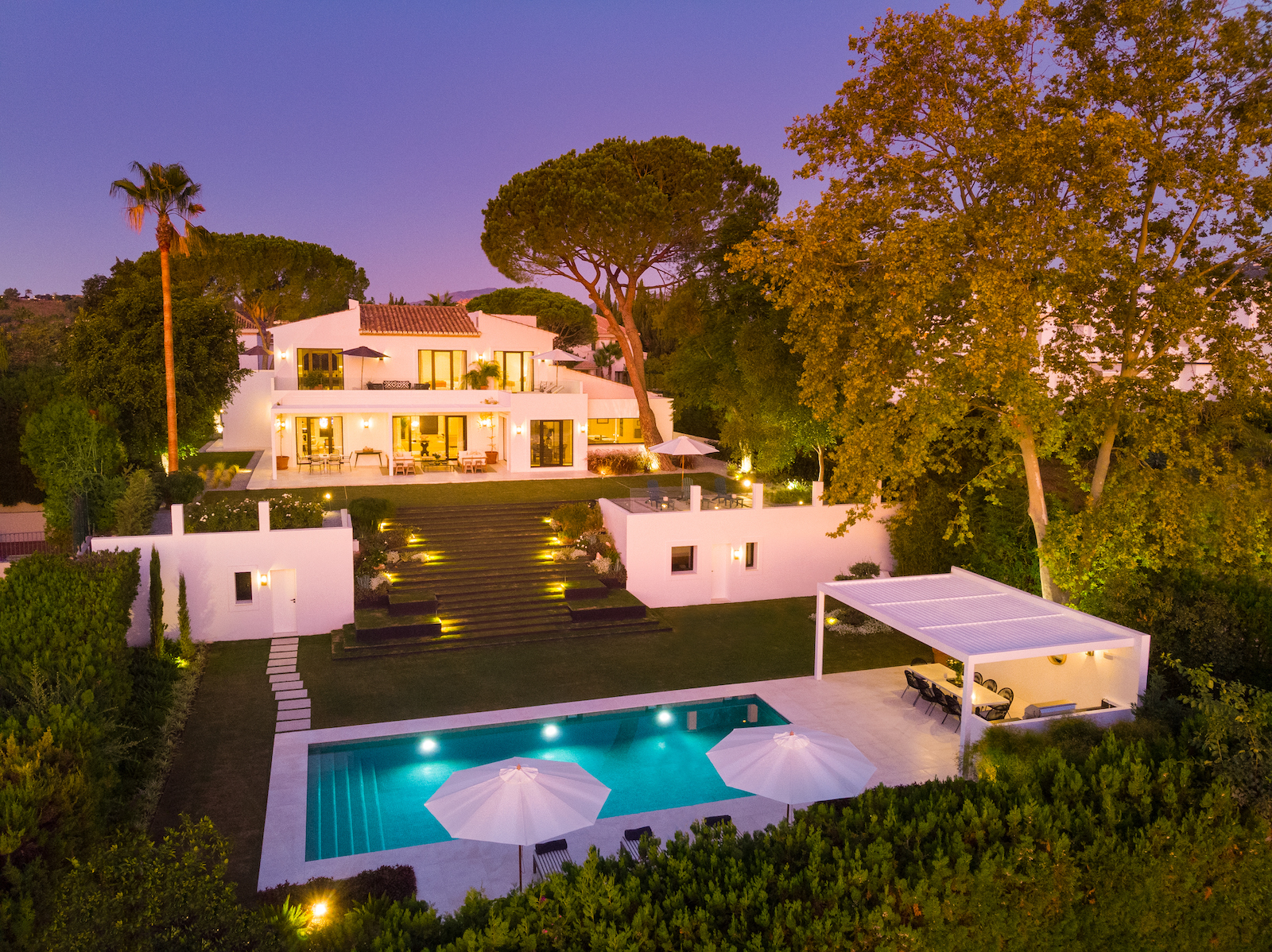 House in Marbella Del Este - view 1