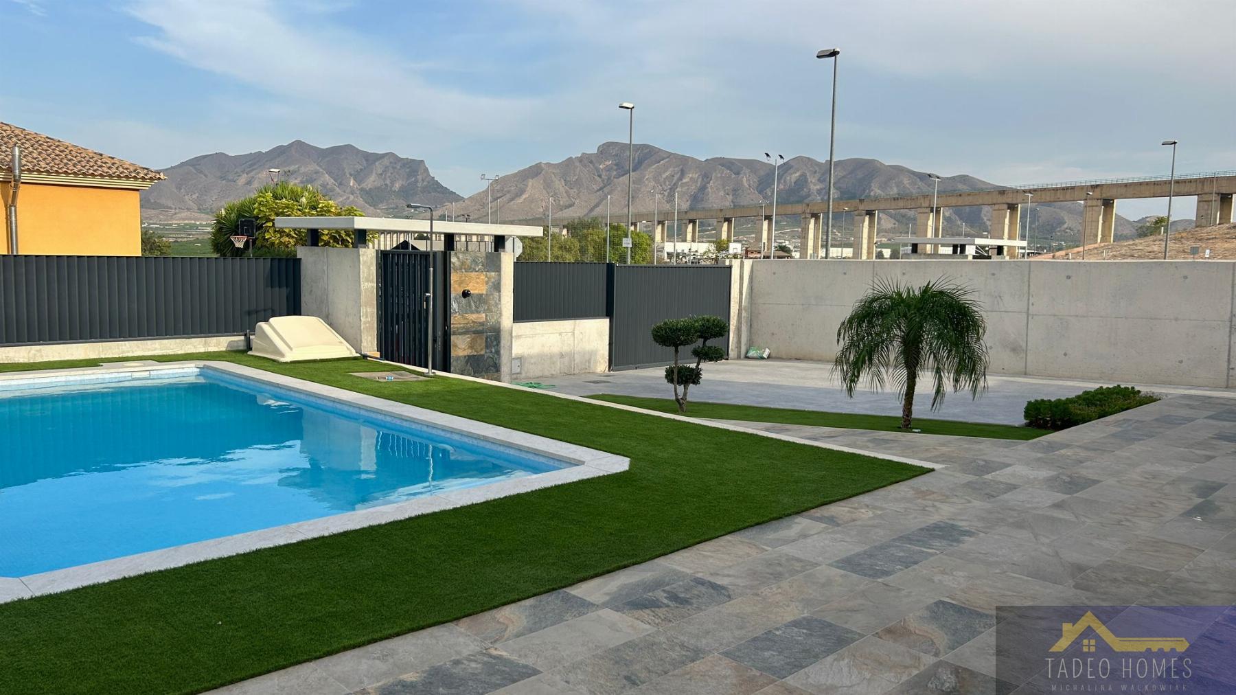 Chalet in Reiguero de Poniente - view 1