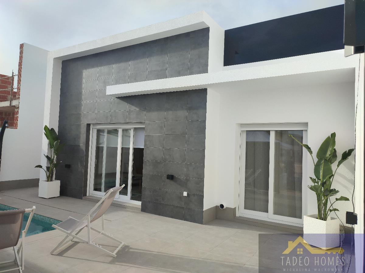 Villa in Balsicas - view 1