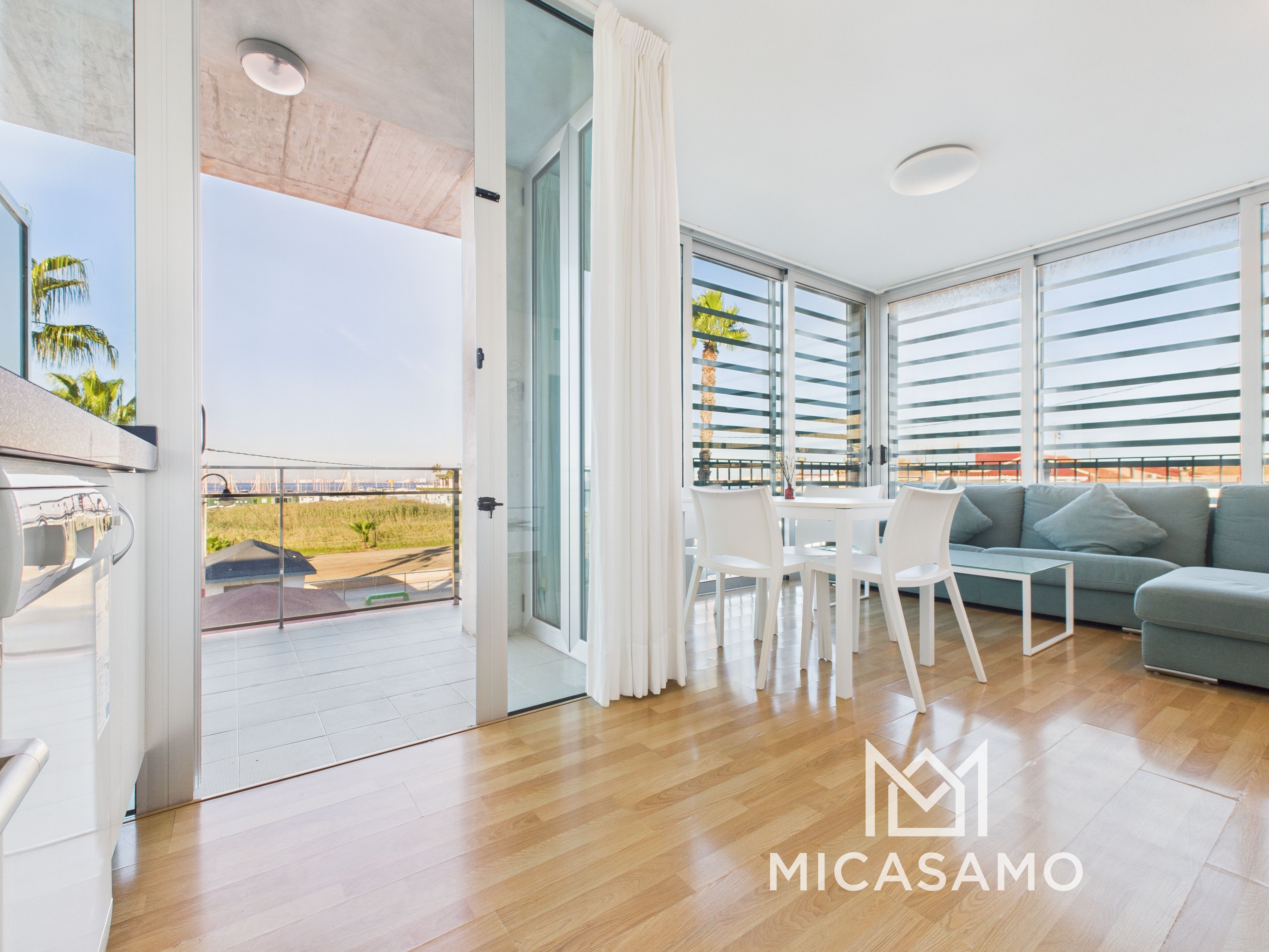 Apartment in Los Nietos - view 1