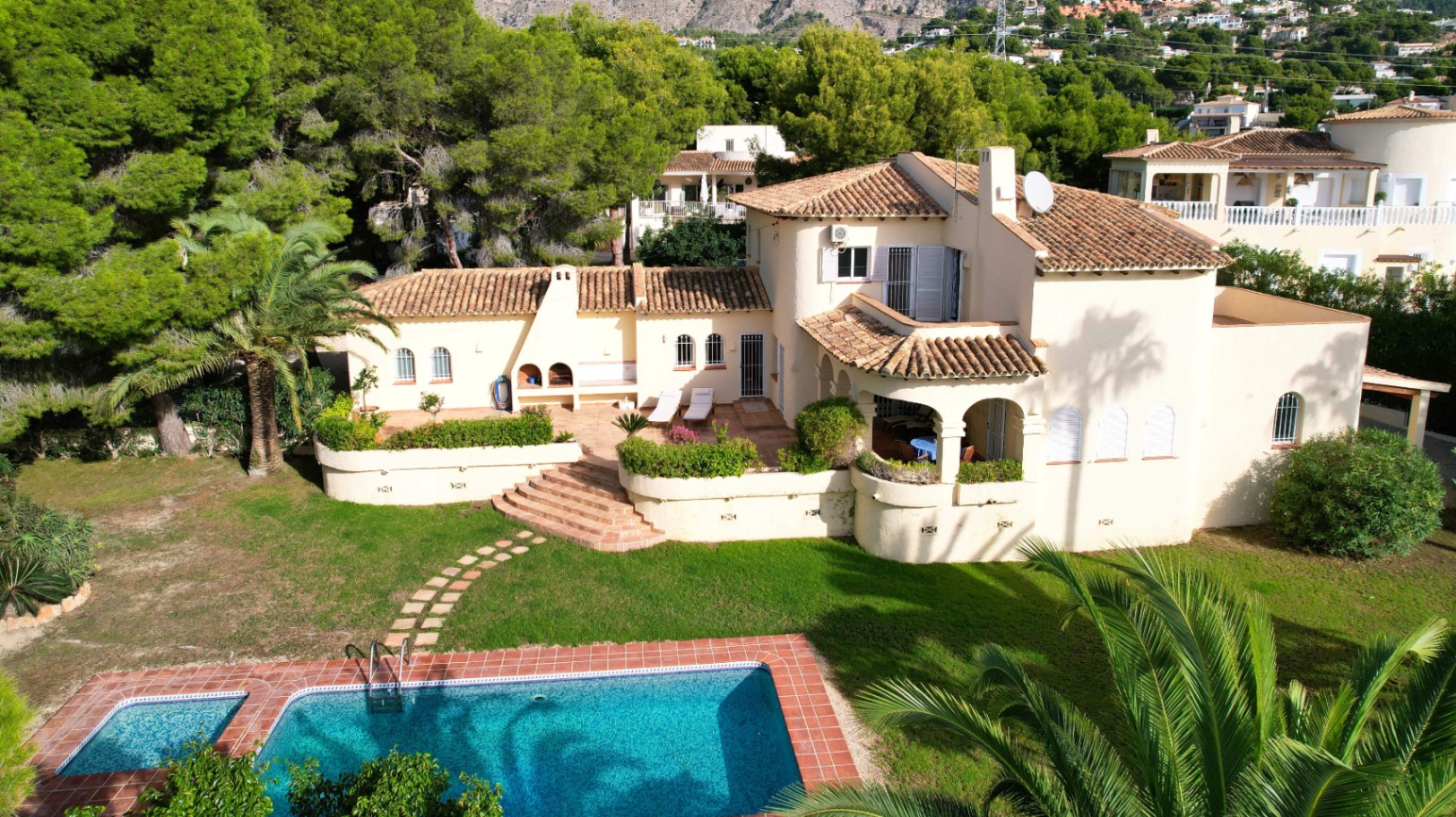 Villa in Altea la Vella - view 1