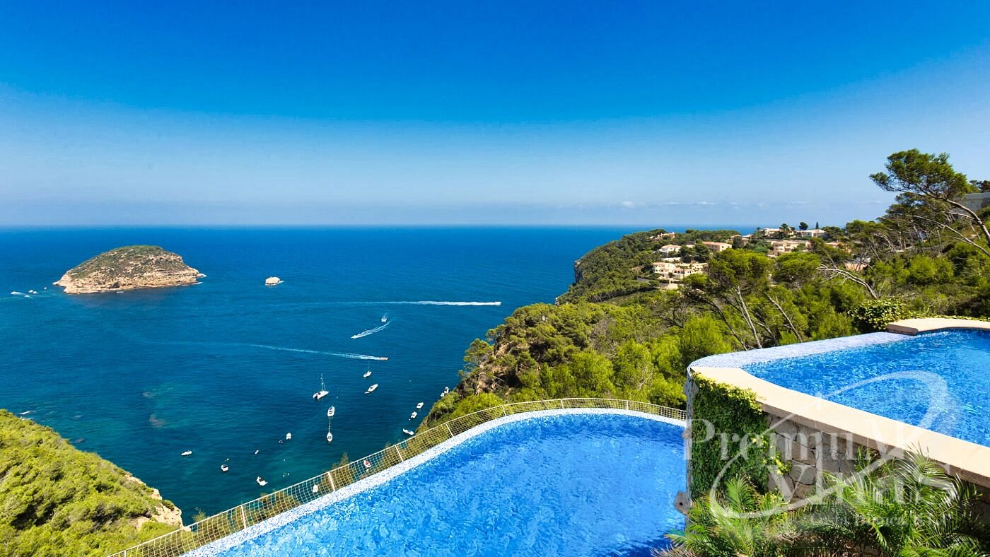 Villa in Aduanas - view 1