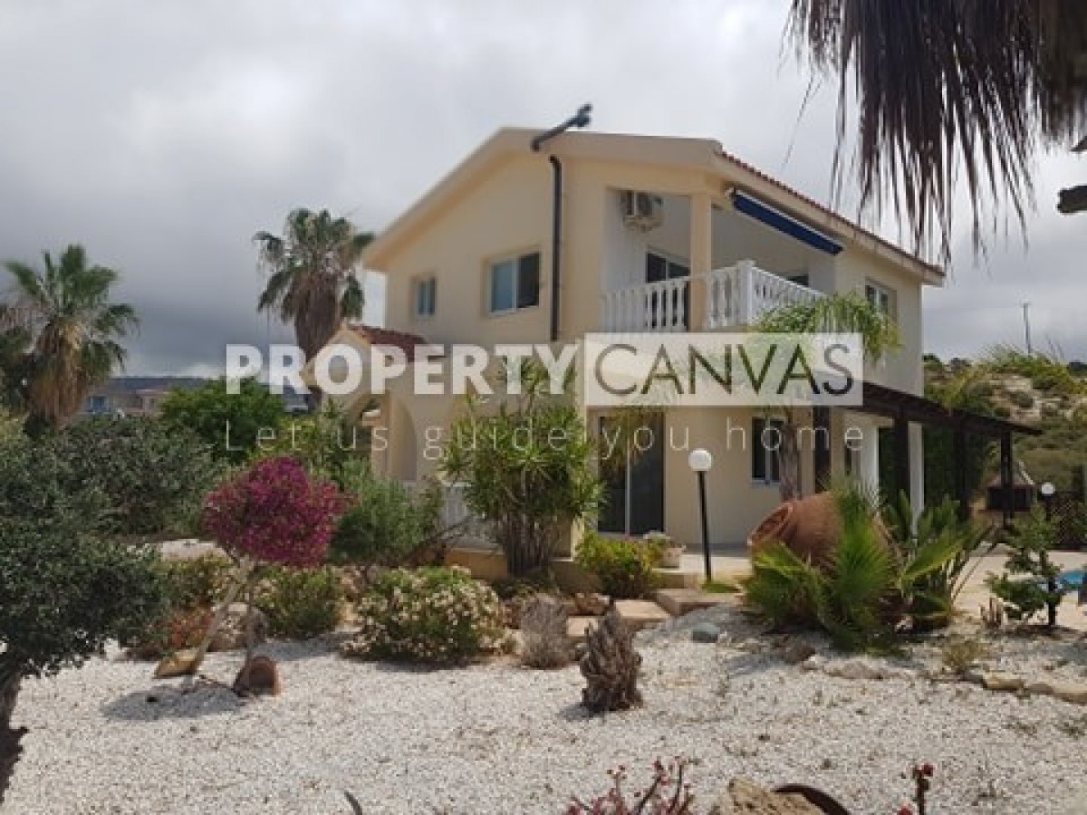 Villa in Pegeia - view 1