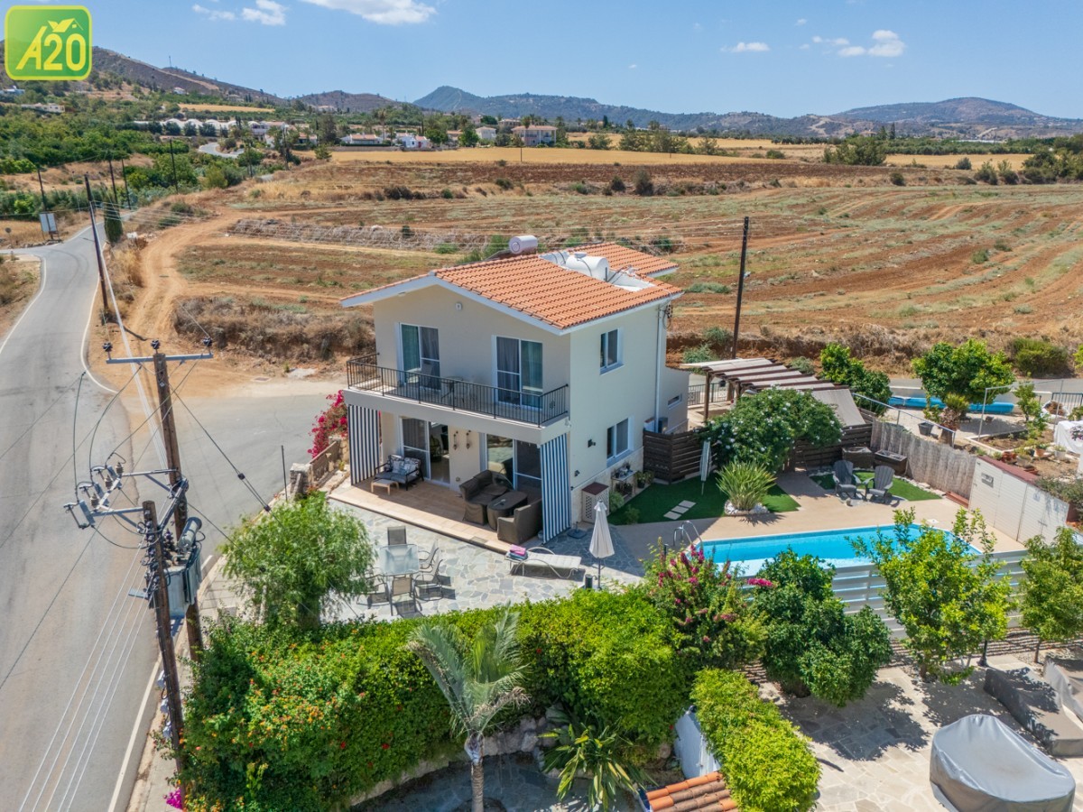 Villa in Argaka - view 1