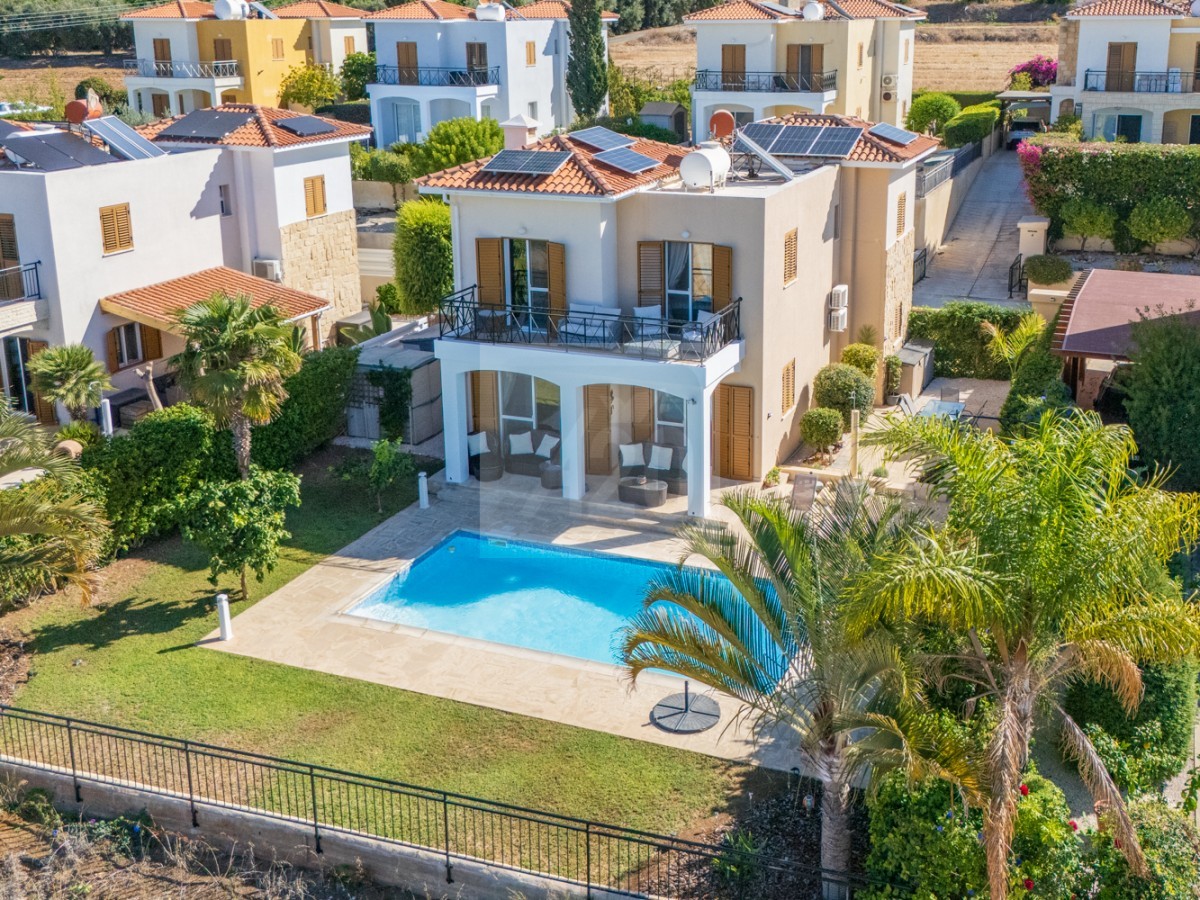 Villa in Argaka - view 1