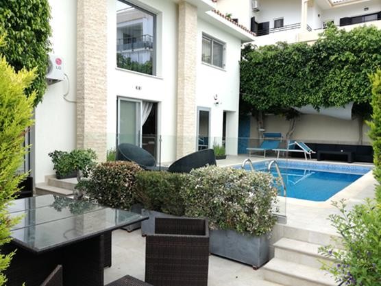 House in Geri - view 1