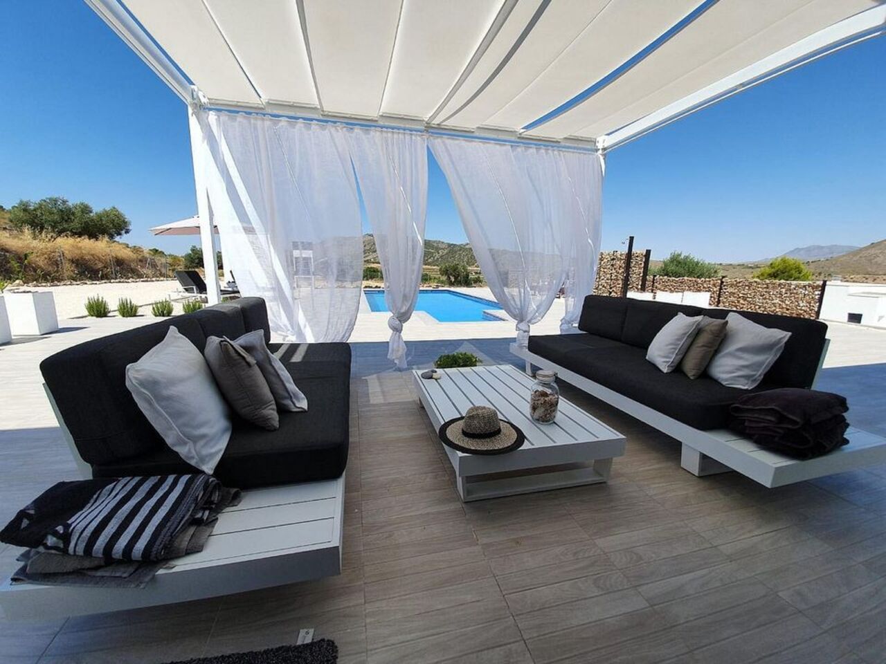 Villa in La Canada de la Lena - view 1