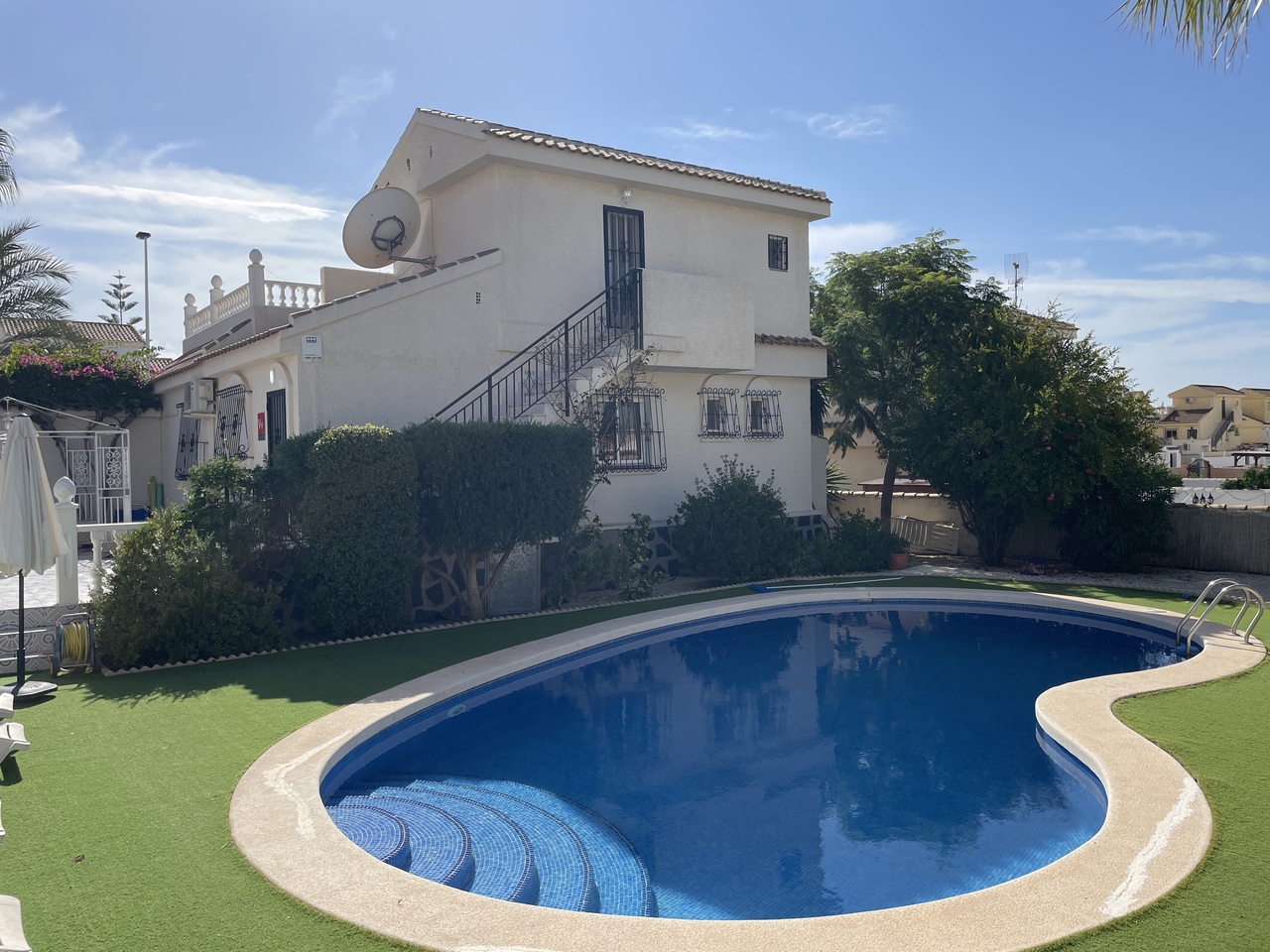 Villa in Camposol - view 1