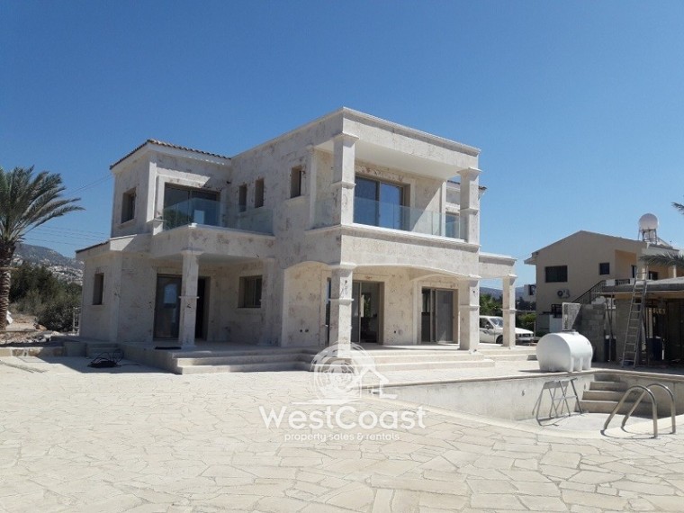 House in Pegeia - view 1