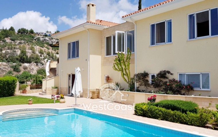 House in Tala - view 1