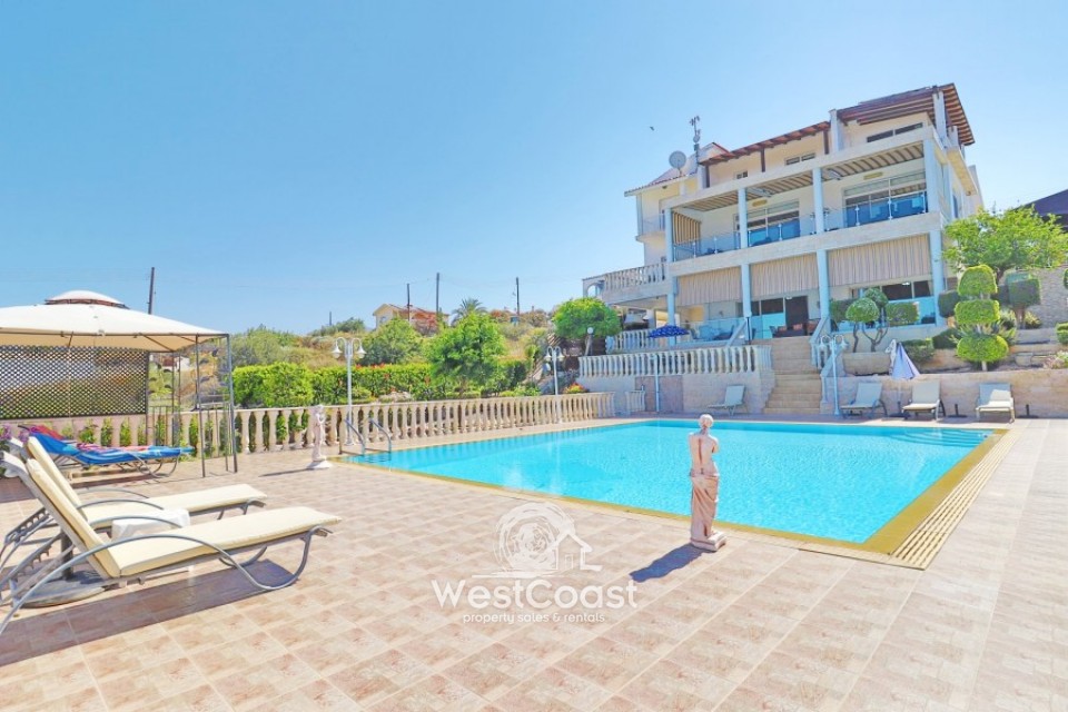 House in Pegeia - view 1