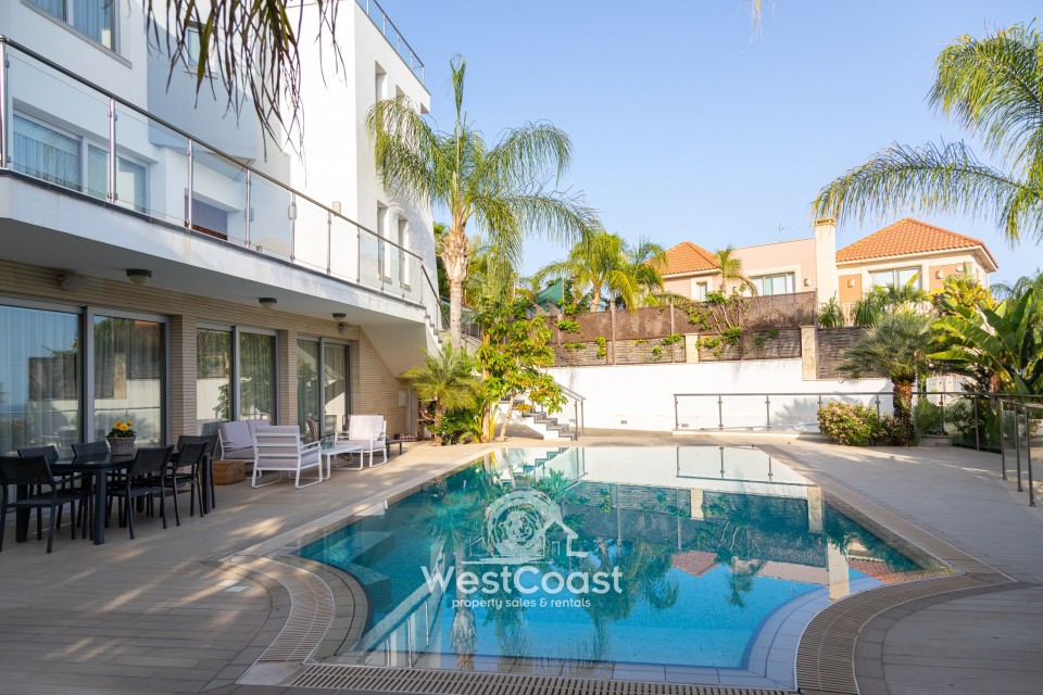 House in Agios Tychon - view 1