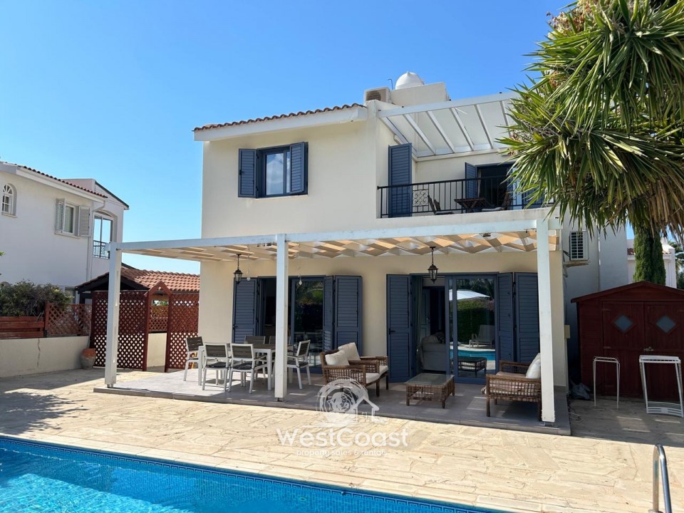 House in Pegeia - view 1