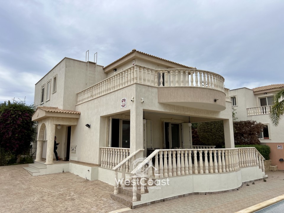 House in Pegeia - view 1