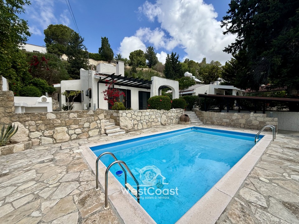 House in Tala - view 1