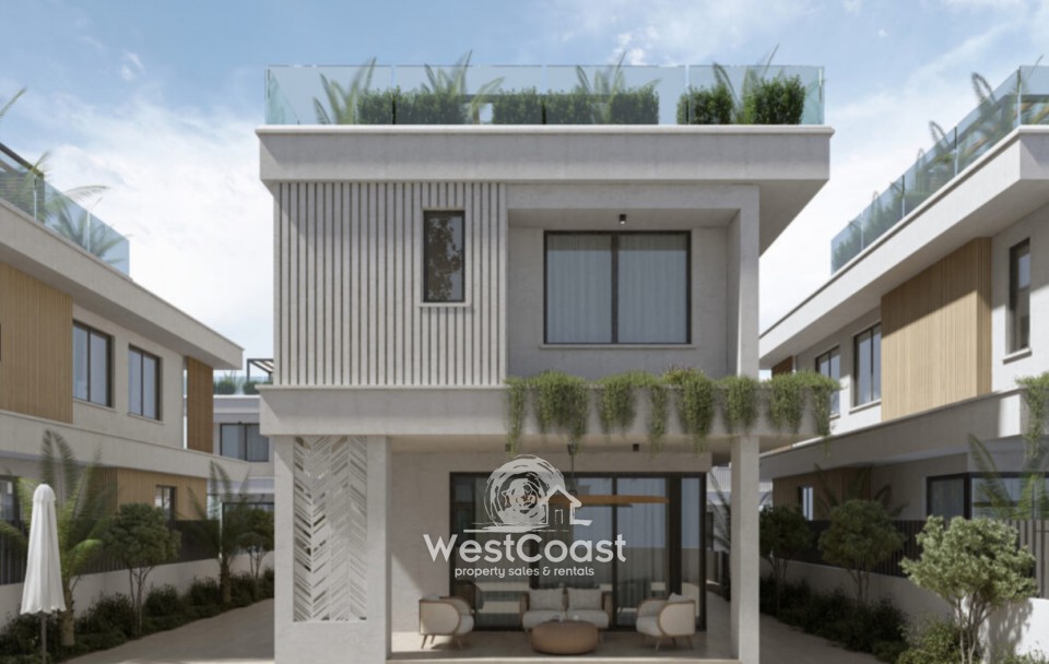 House in Paralimni - view 1