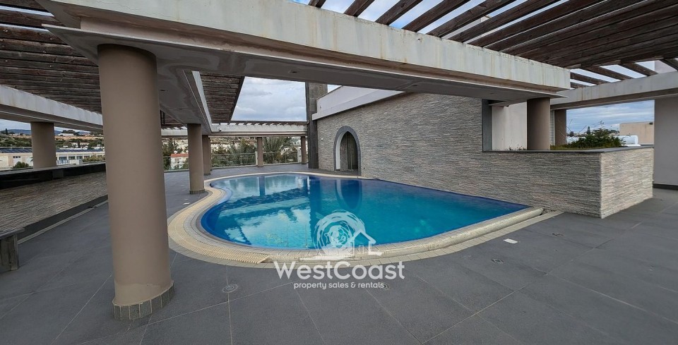 House in Chlorakas - view 1